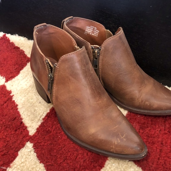 Steve Madden Ajay Ankle Boots - Picture 5 of 6